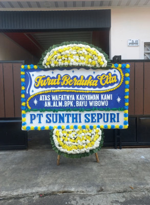 Papan Bunga Duka di Pakis